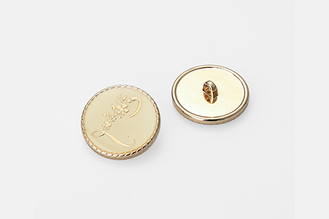 How to Choose Metal Buttons for Coats: Material, Size & Durability Guide