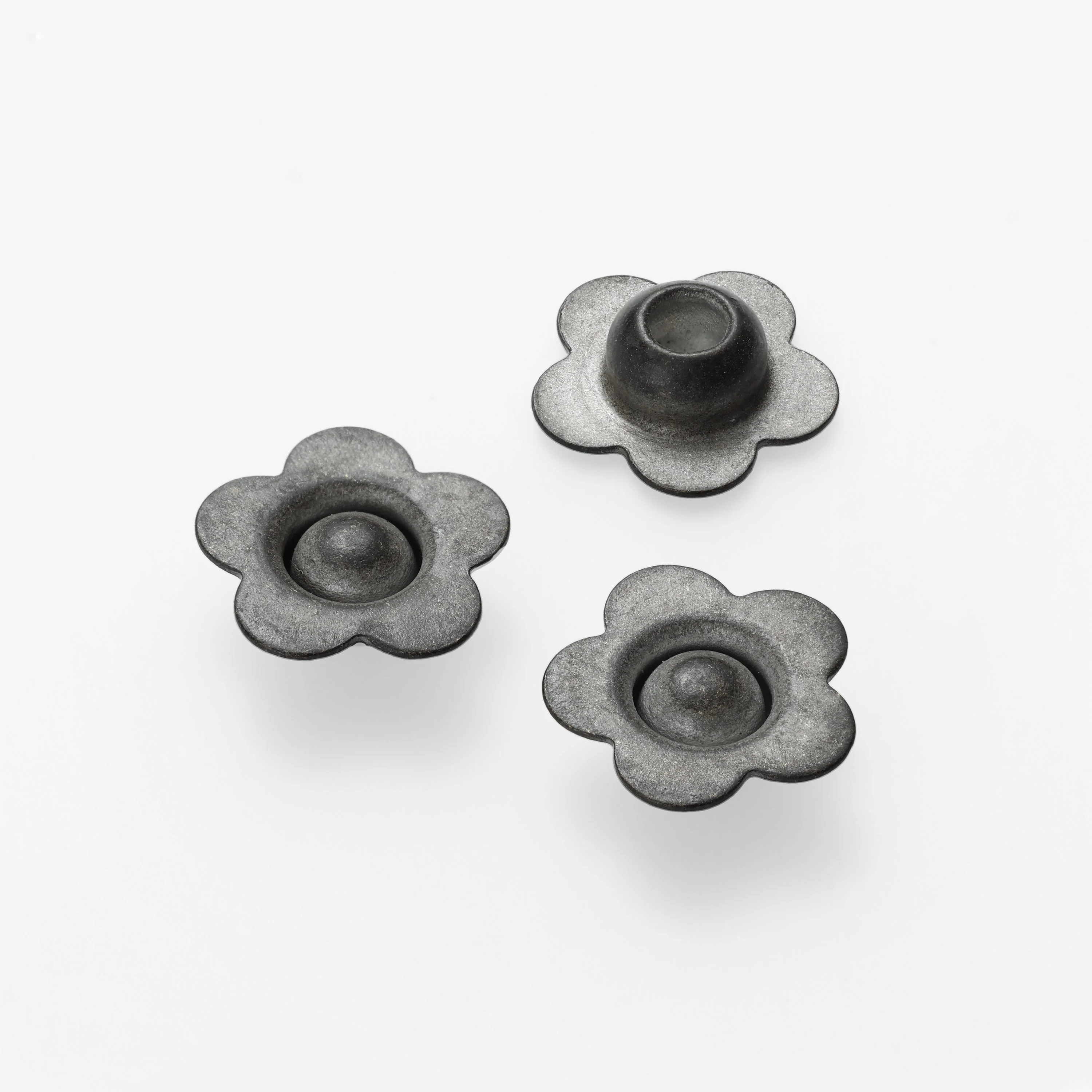 9MM Plum Blossom Shape nipple down rivet