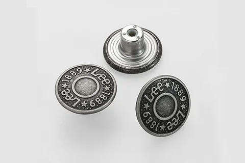 Evaluating China Metal Button Manufacturers for Premium Apparel Brands