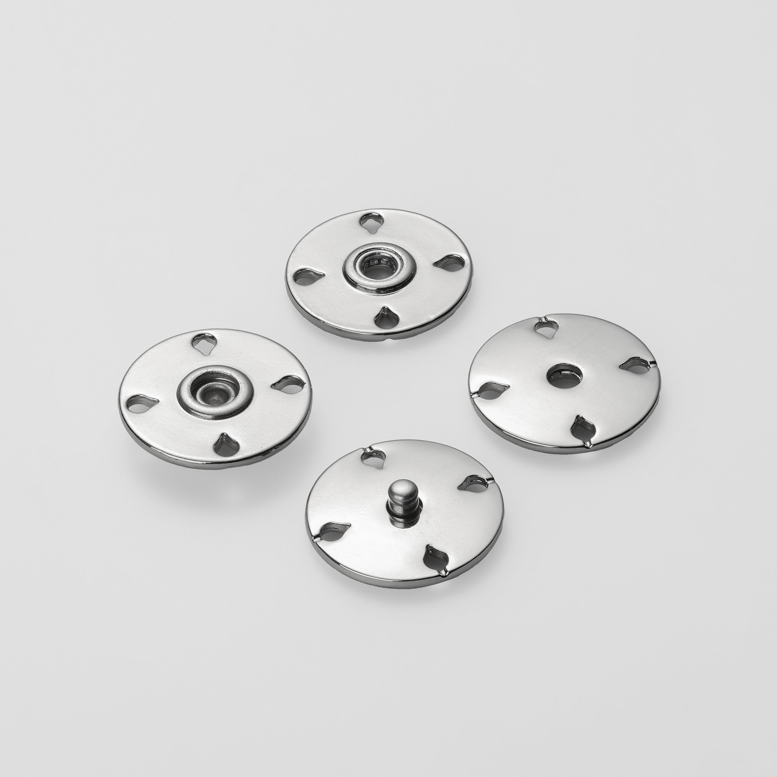 19MM四个水滴孔合金啪钮