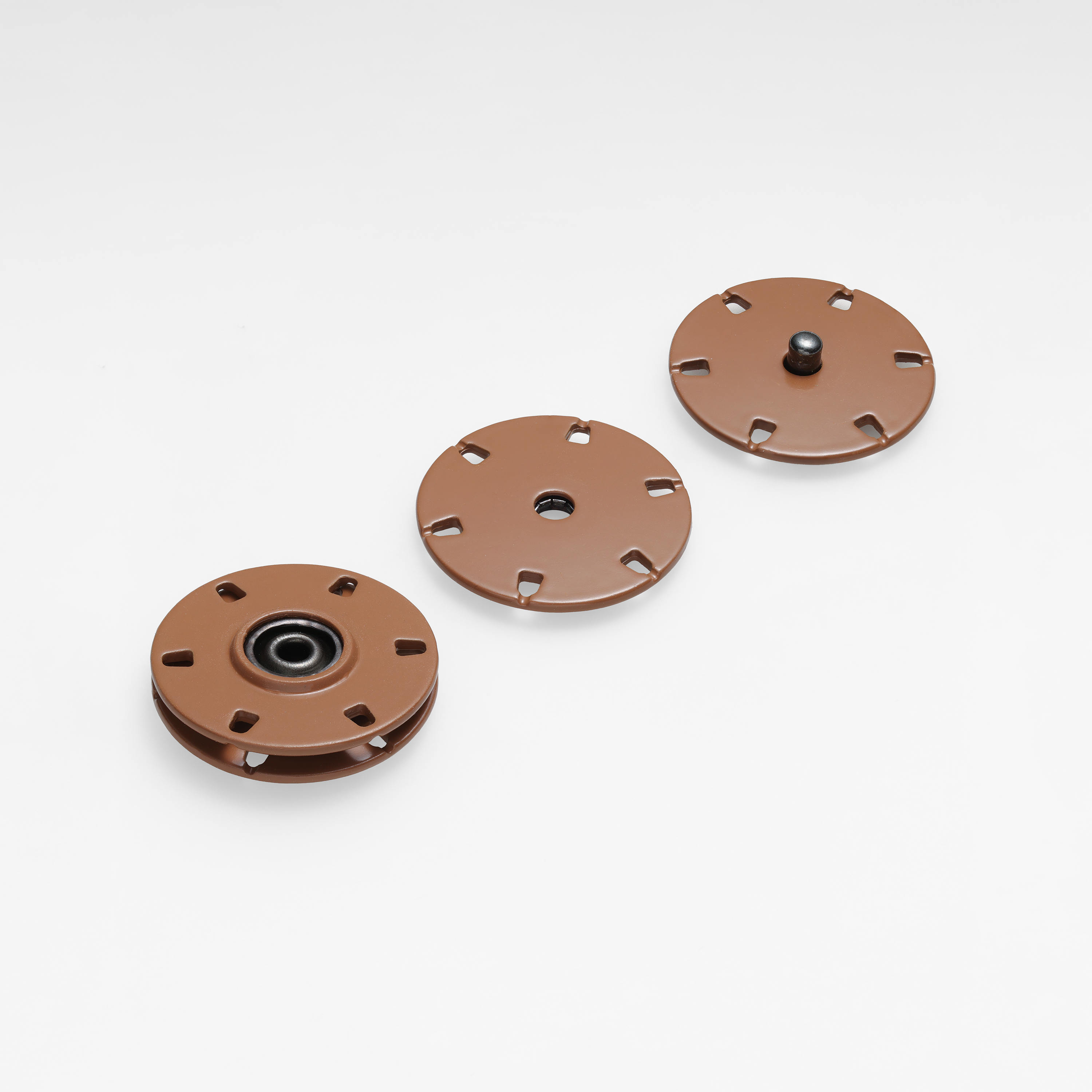 23MM梯形六孔合金啪钮