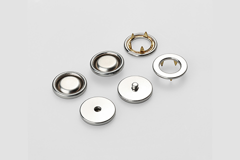 How to Select GRS-Certified Metal Buttons?