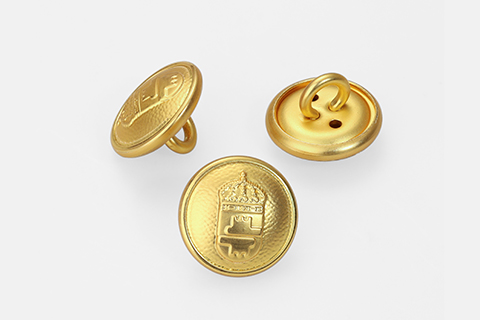 How to Choose Metal Buttons for Coats: Material, Size & Durability Guide