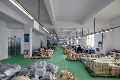 How to Select a Reliable Wholesale Supplier for Premium Metal Buttons?