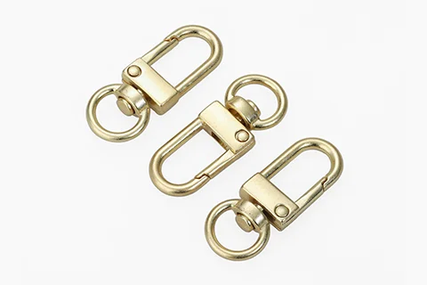 Sourcing Custom Metal Trimmings for Luxury Apparel: What to Look For?